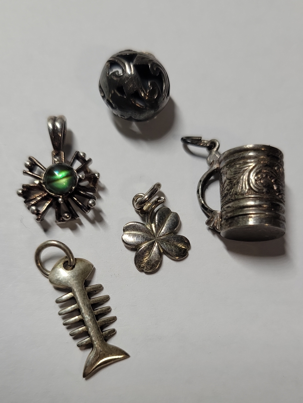 Silver Tone Green Stone Sunburst Pendant - Unbranded